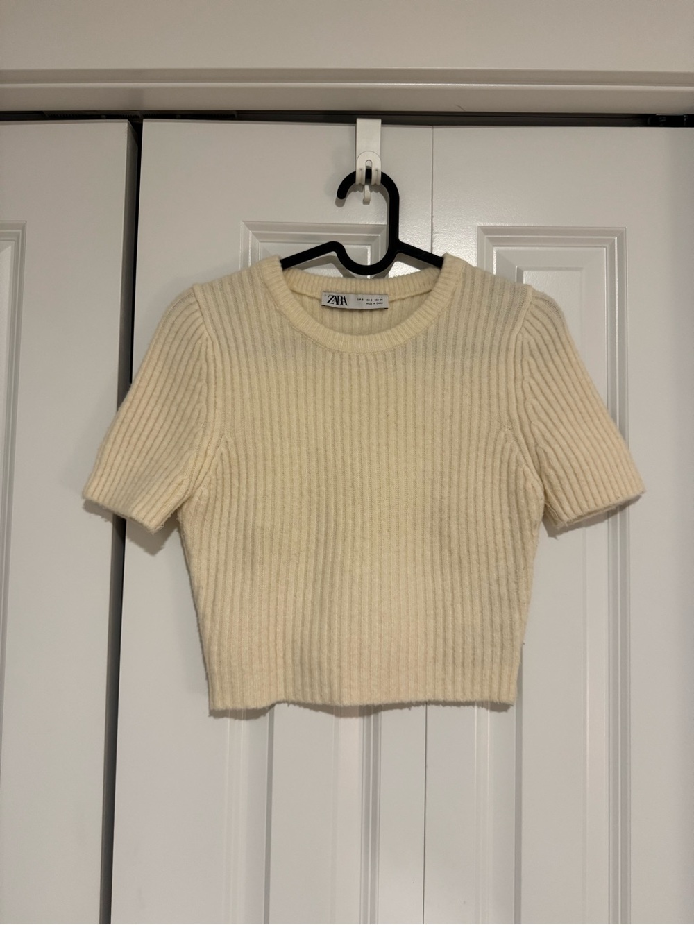 Zara Cream Ribbed Short-Sleeve Knit Top